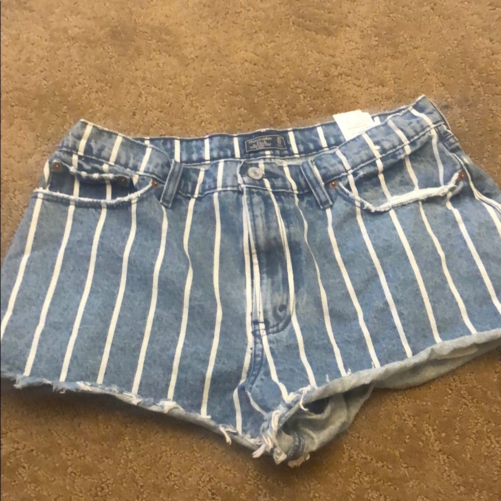 A&F SHORTS